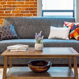 Riverfront Park Travel Apartments